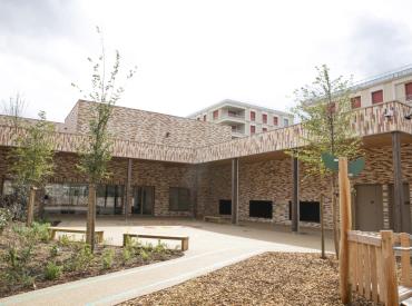 Cour de l'école Marie Marvingt
